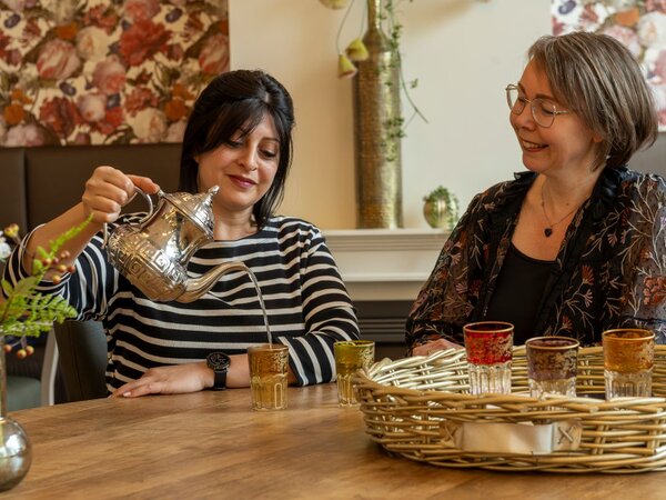 Sabine en Lemya geven scholing over Islam en palliatieve zorg